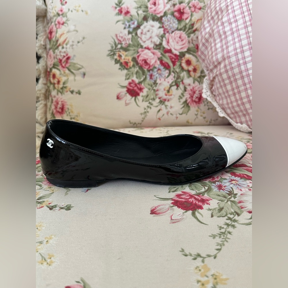 Authentic Chanel Ballet Flats.